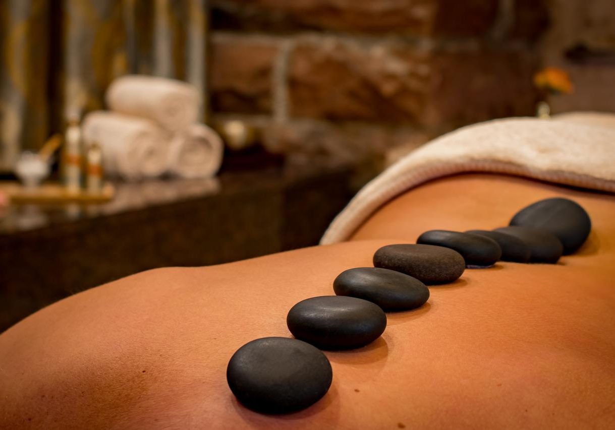 stones, spa, massage-3184610.jpg